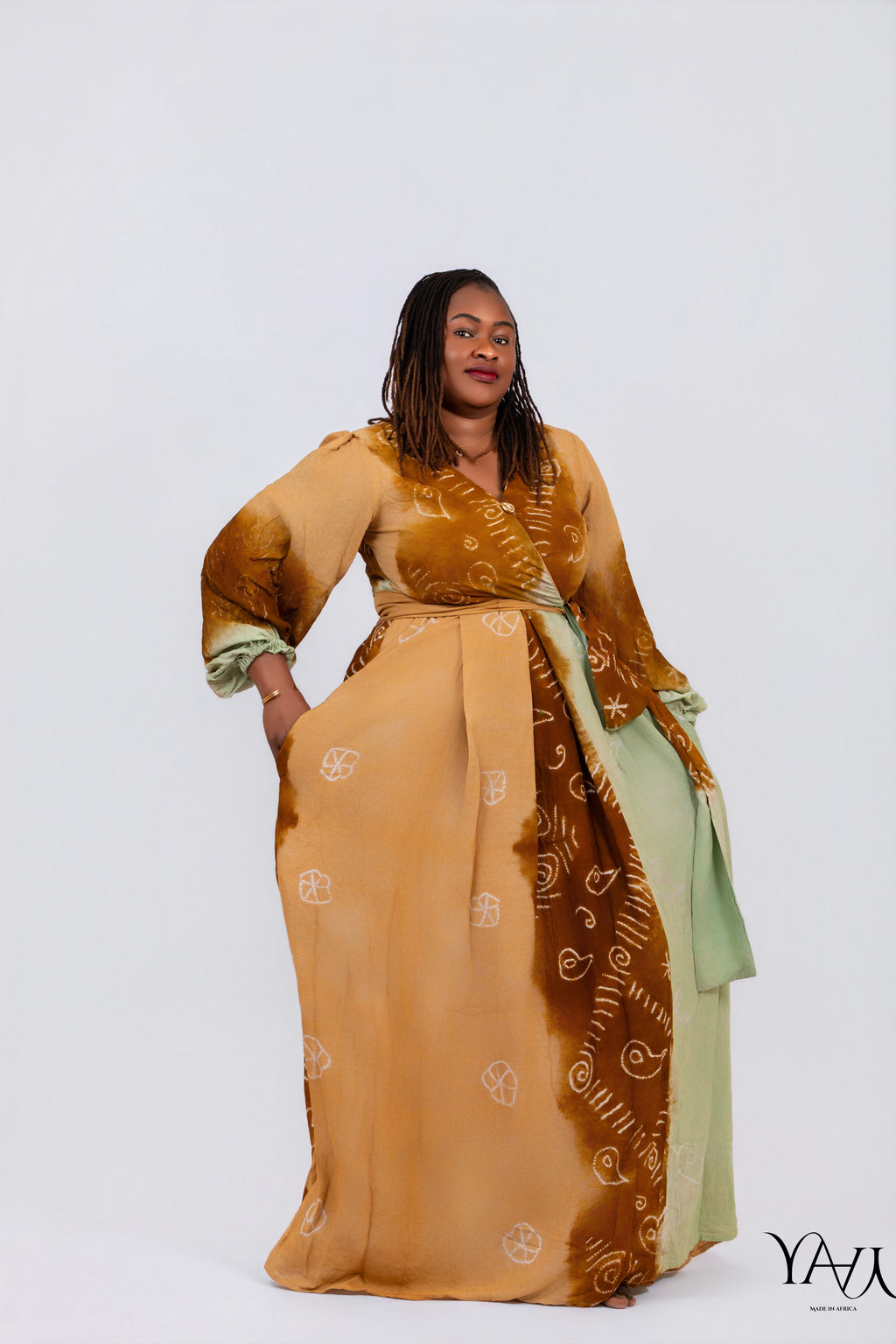 Robe Aja